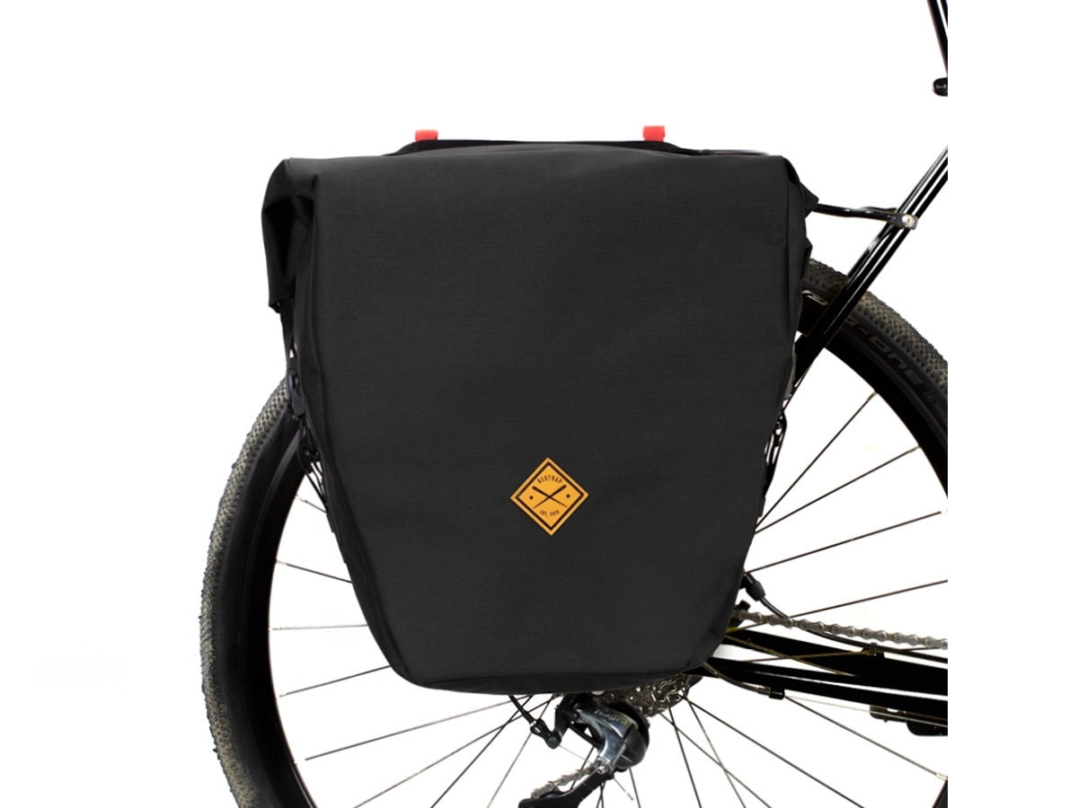 Restrap\u0020Pannier\u0020Bag\u0020\u002D\u0020Large\u0020\u002D\u0020Black